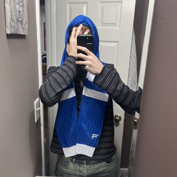 Balenciaga Soccer Trainer Jersey Blue Limited Hooded Peak Cap Scarf Accessory - Picture 1 of 6